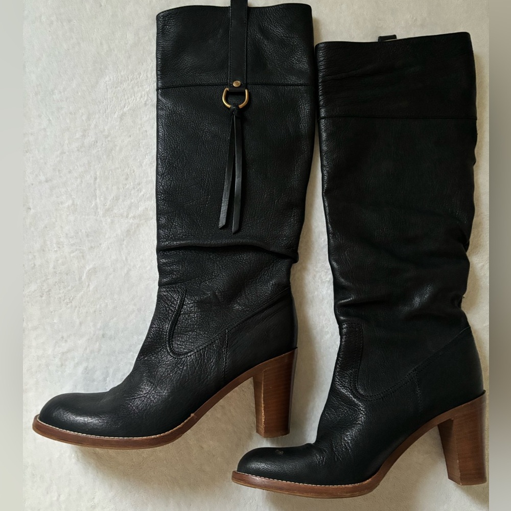 COACH Knee-high, dark gray leather woman’s boots. Size: 8.5-9B